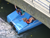 Waterfietsende Kinderen Bij Sloterplas - © Arnoud De Jong